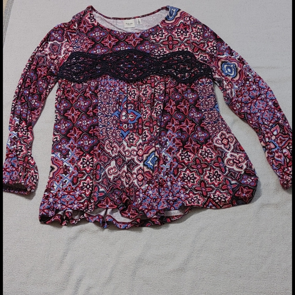 Rafaella long-sleeve boho style top